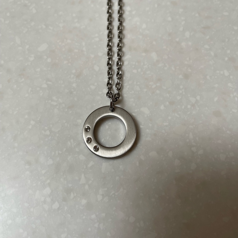 Steelx pendant with 3 cubic Zirconium